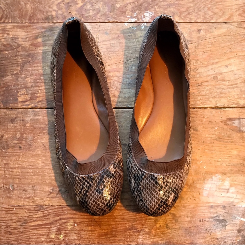 Banana Republic Leather Ballerina Flats